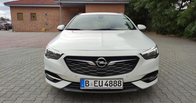 Opel Insignia cena 44900 przebieg: 227000, rok produkcji 2018 z Praszka małe 667